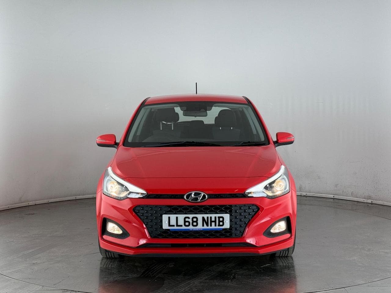 HYUNDAI i20 thumbnail Front