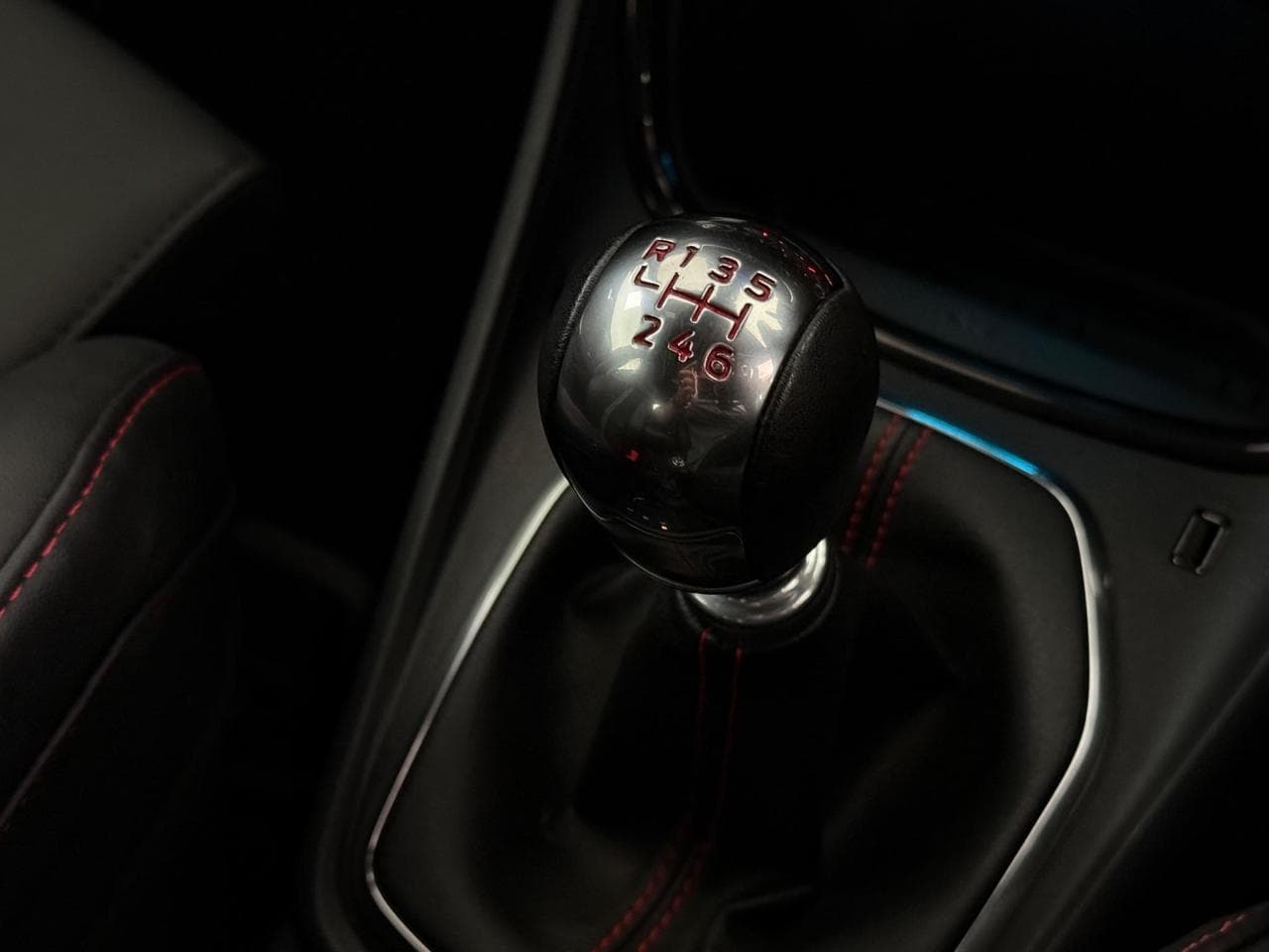 FORD Puma thumbnail Interior Front