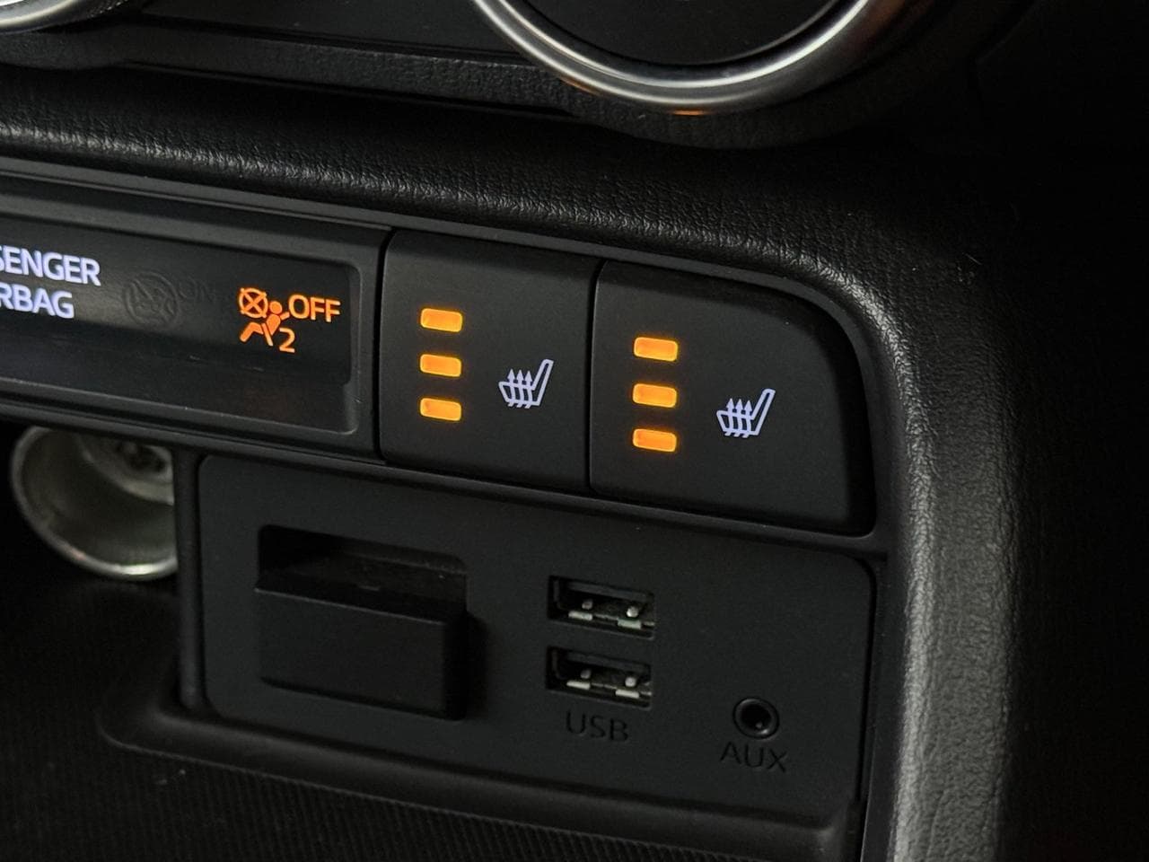 MAZDA MX-5 thumbnail Misc Controls