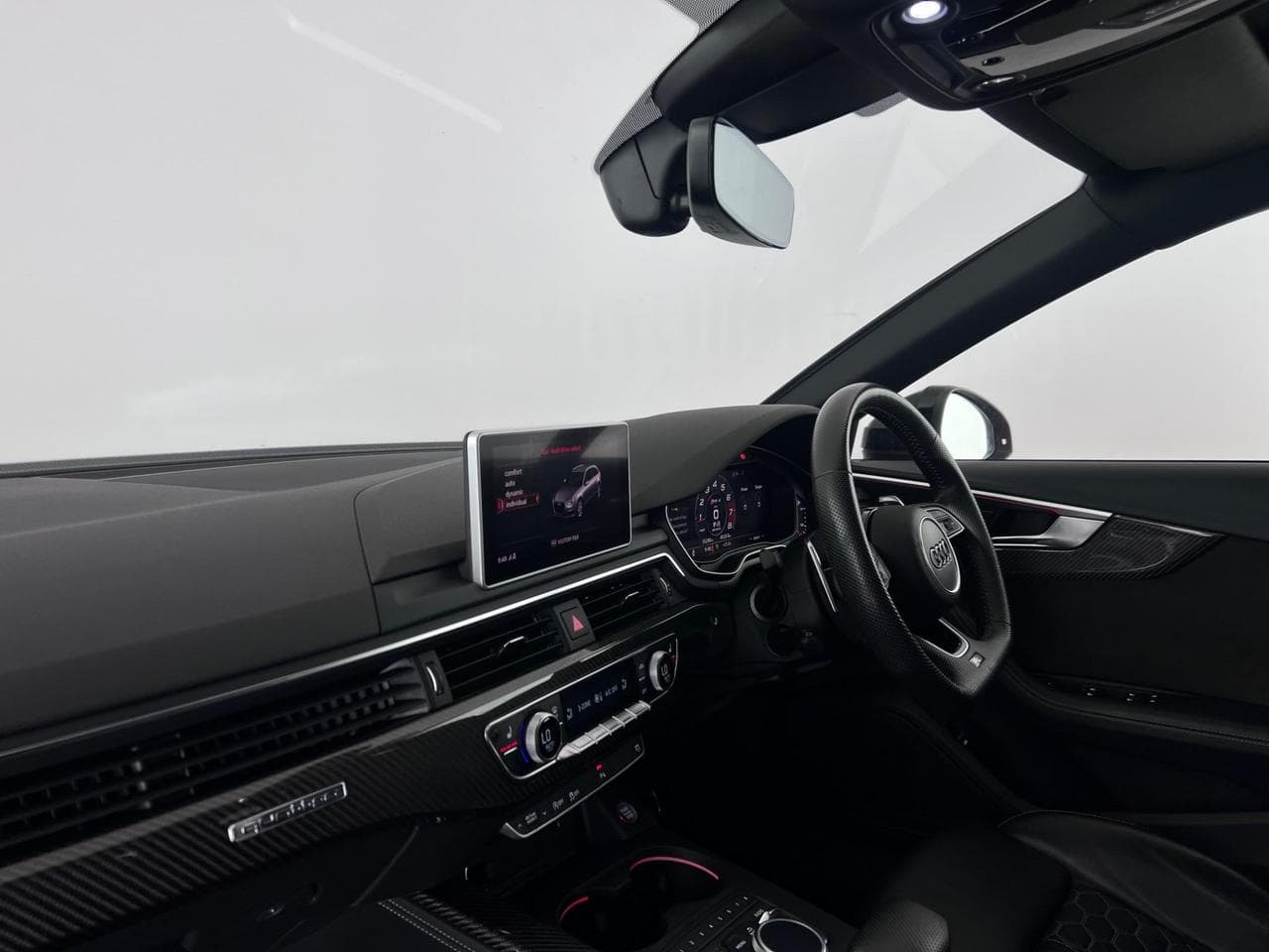 AUDI A4 thumbnail Interior Front
