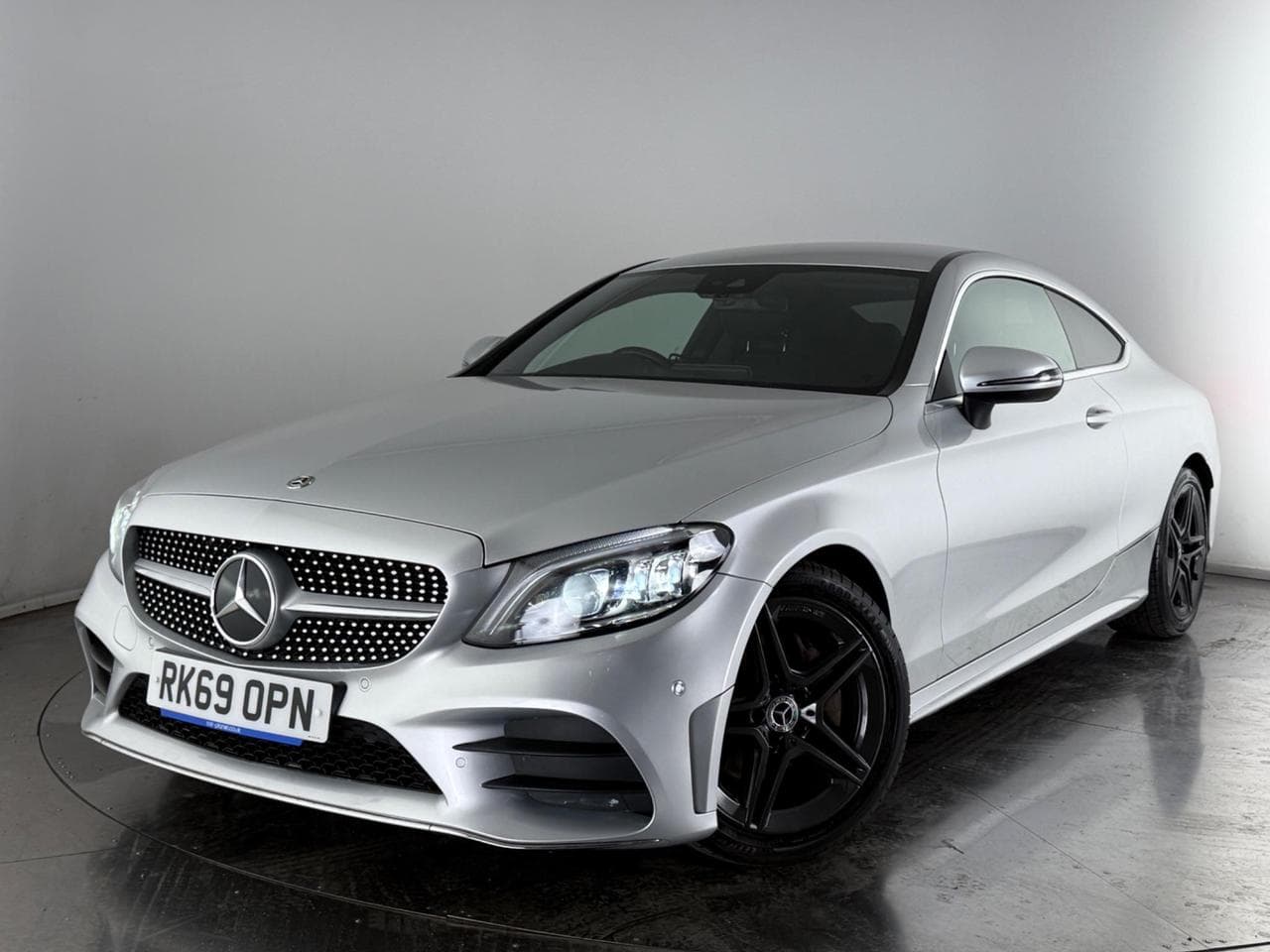 MERCEDES-BENZ C-Class thumbnail Front Left