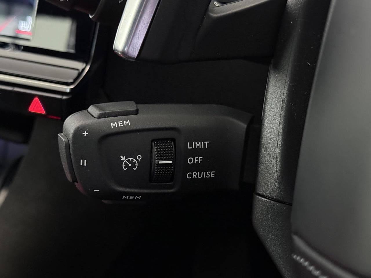 DS 7 Crossback thumbnail Misc Controls