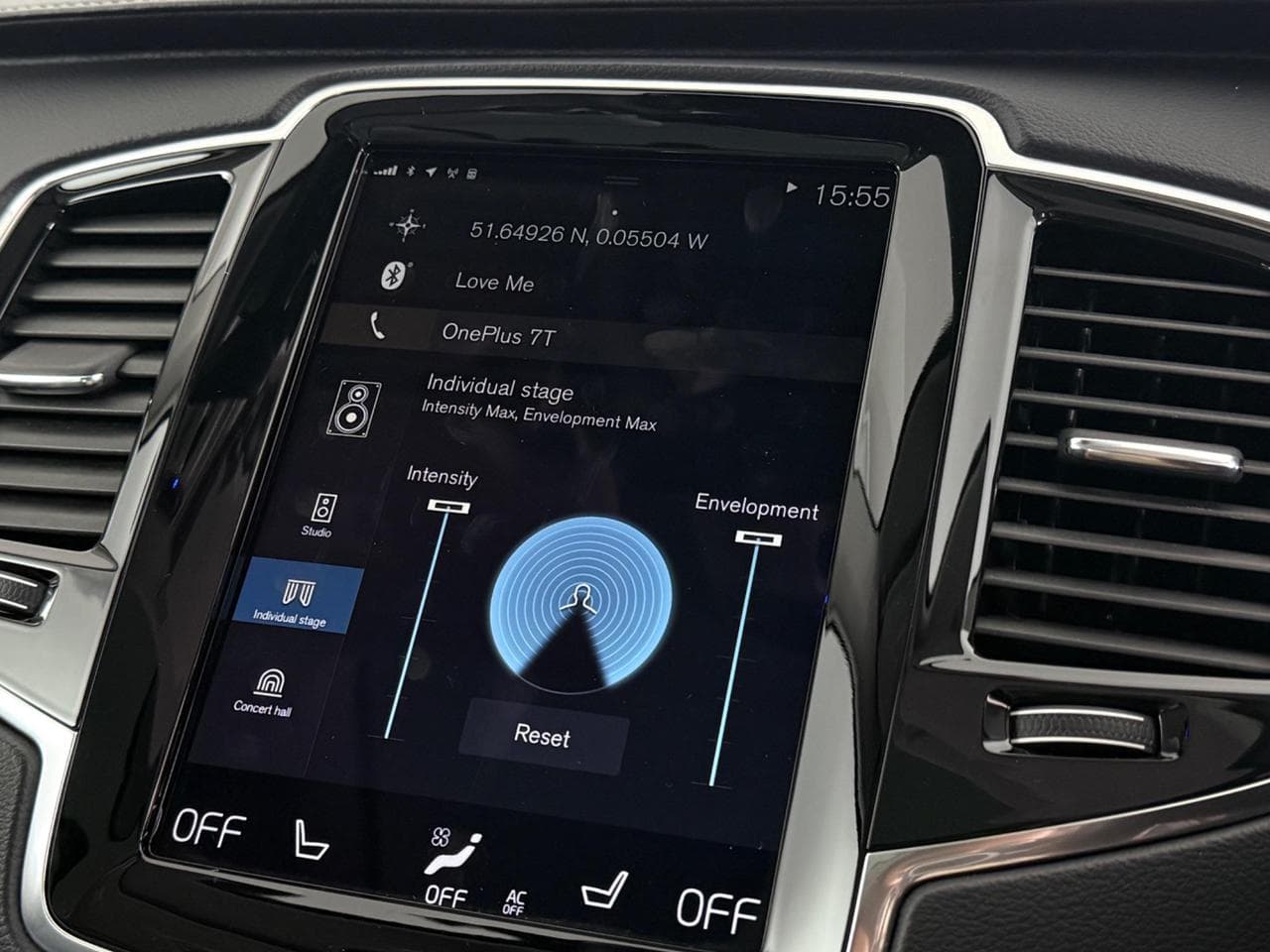 VOLVO XC90 thumbnail Infotainment System