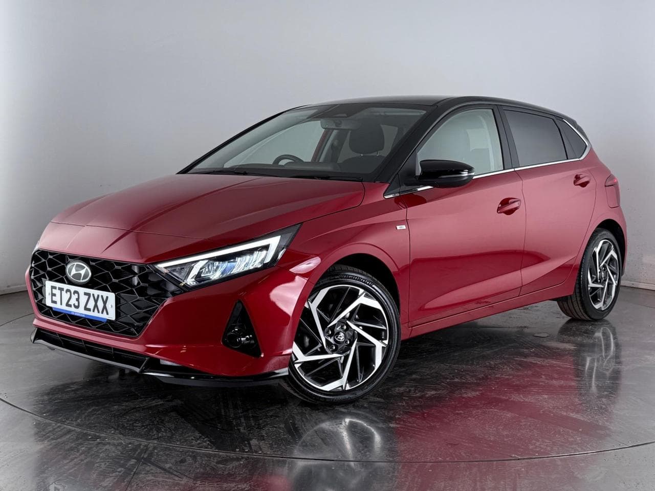 HYUNDAI i20 thumbnail Front Left