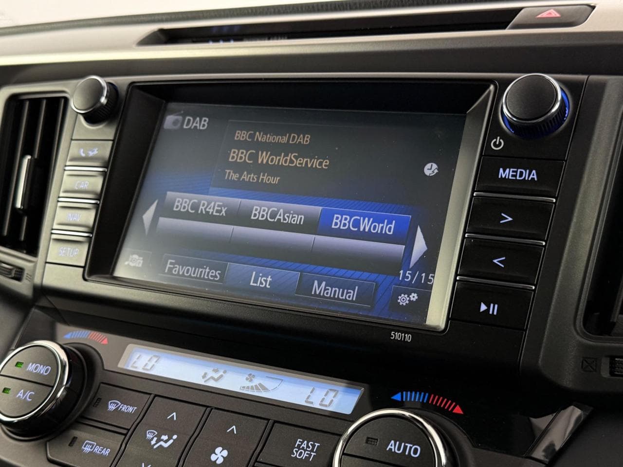 TOYOTA RAV4 thumbnail Infotainment System