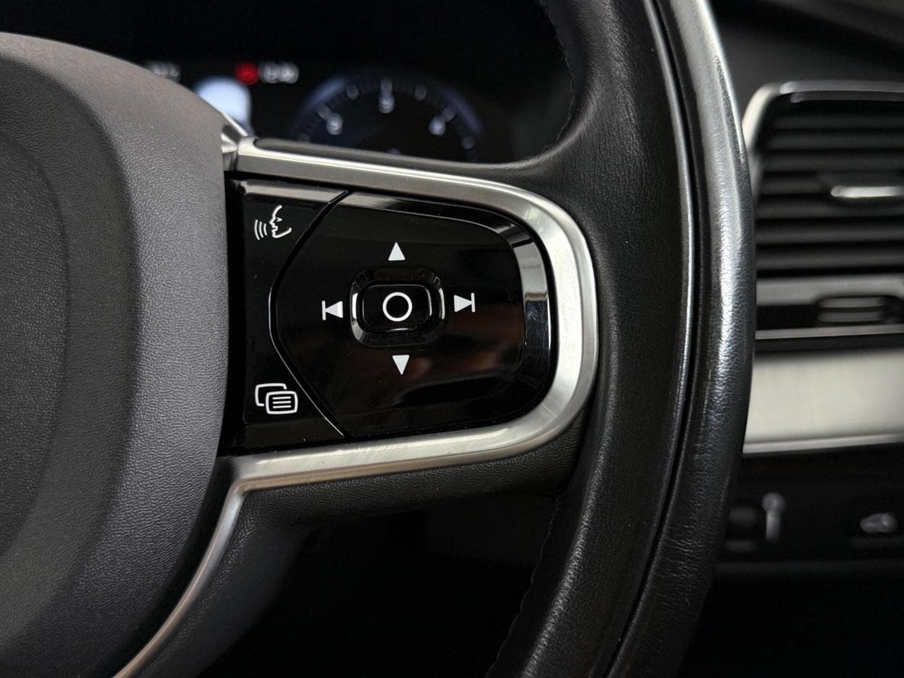 VOLVO XC90 thumbnail Misc Controls