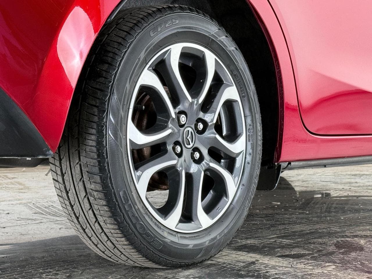 MAZDA 2 thumbnail Wheel