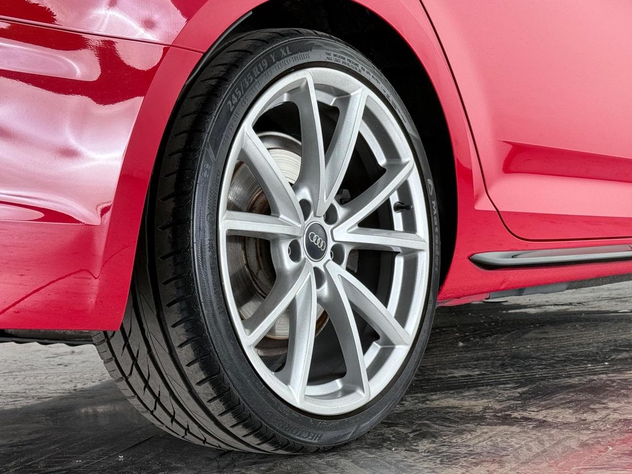 AUDI A4 thumbnail Wheel