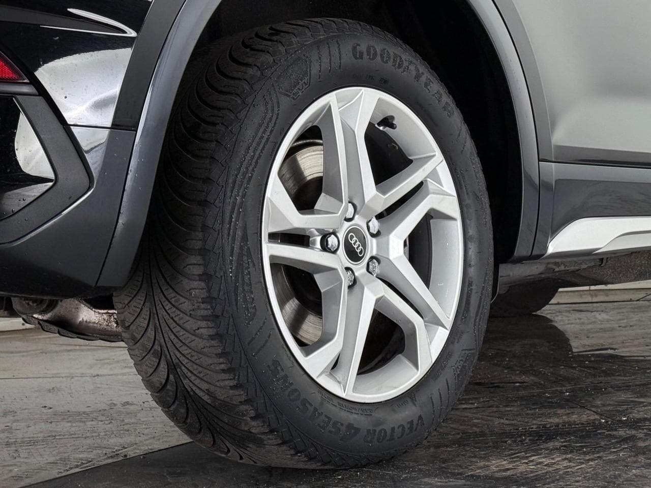 AUDI Q5 thumbnail Wheel