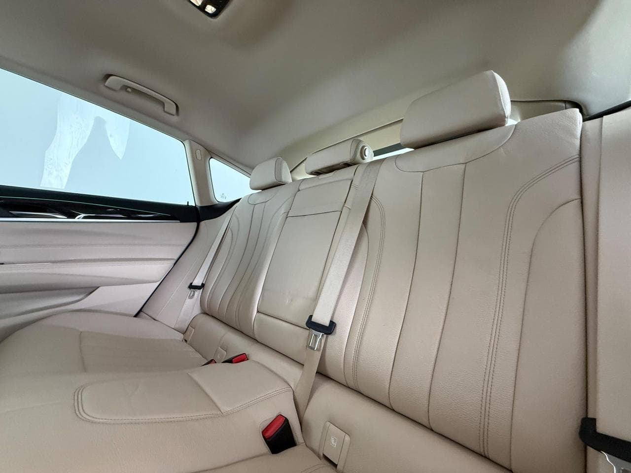BMW 6 Series thumbnail Seats Rear