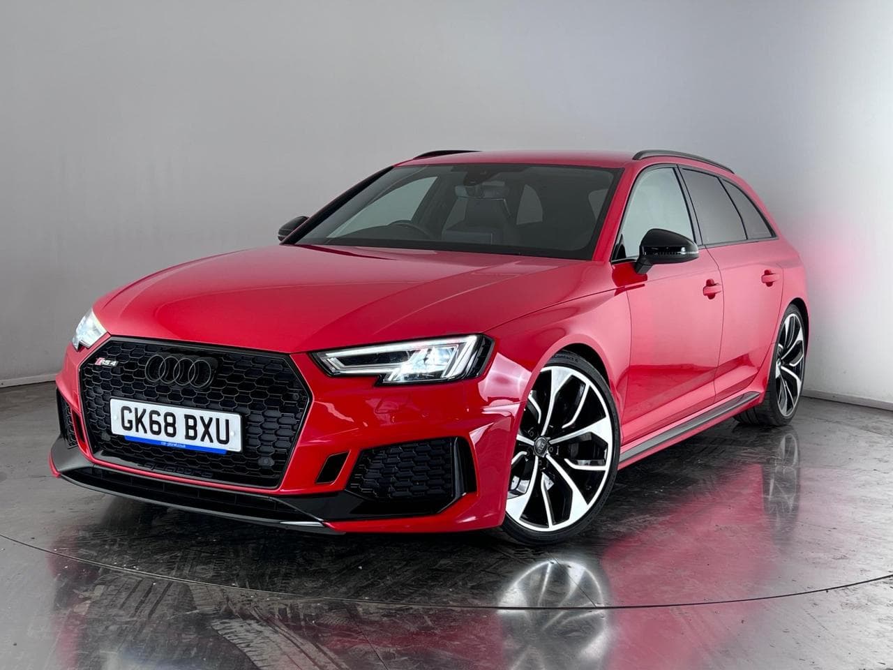 AUDI A4 thumbnail Front Left