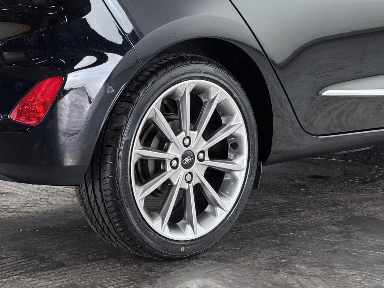 FORD Fiesta thumbnail Wheel