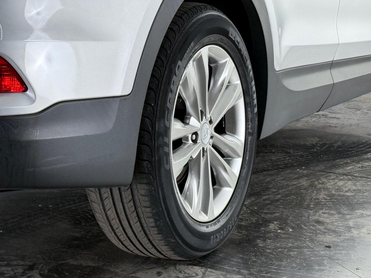 HYUNDAI Santa Fe thumbnail Wheel