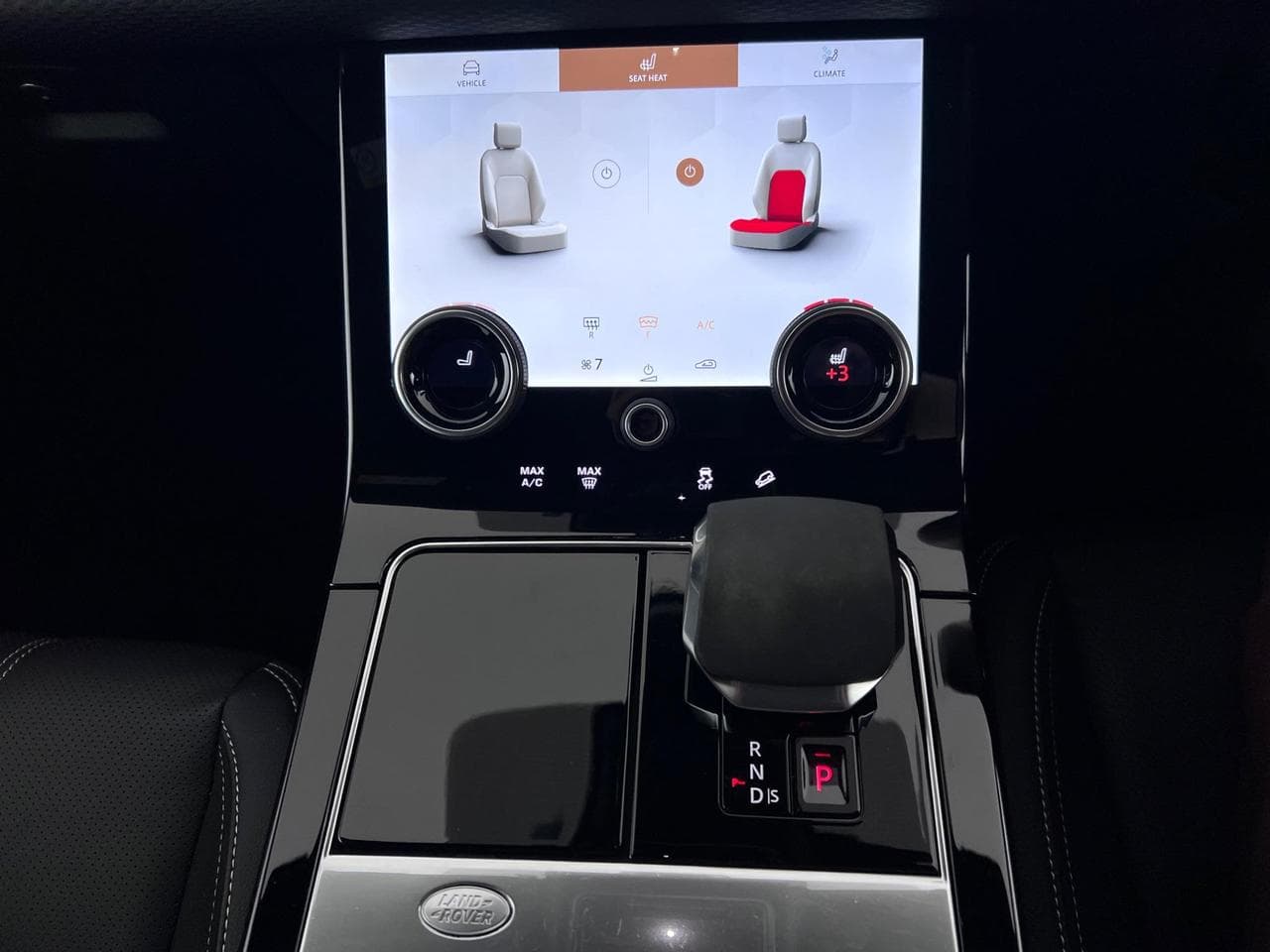 LAND ROVER RANGE ROVER VELAR thumbnail Infotainment System