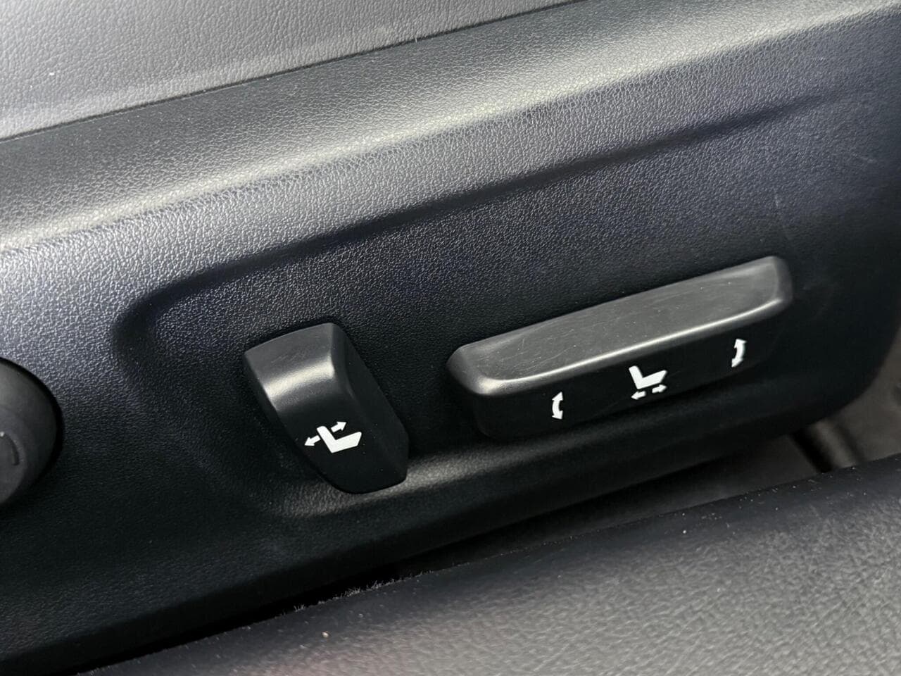 LEXUS RC thumbnail Misc Controls