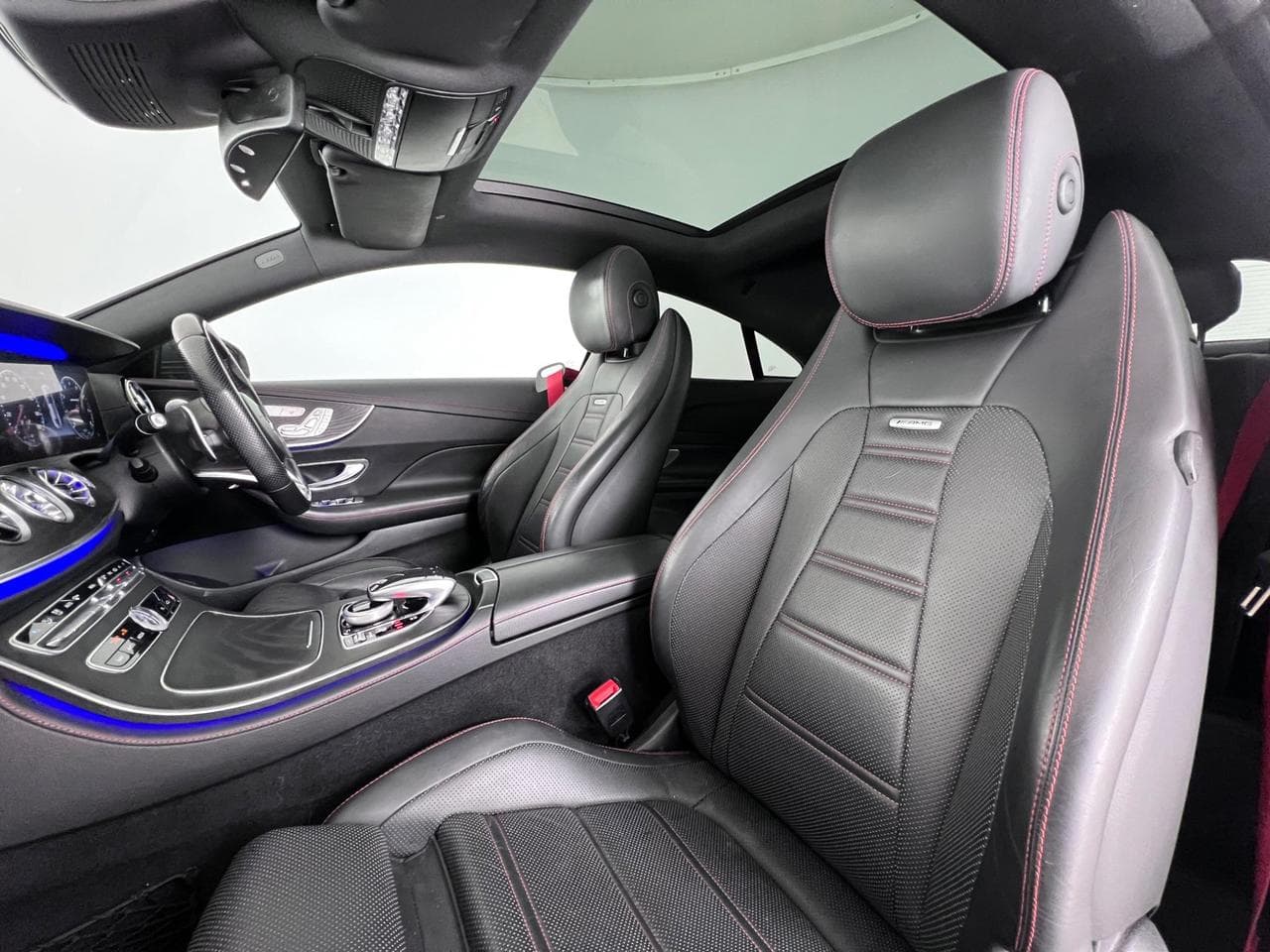 MERCEDES-BENZ E-Class thumbnail Seat Front Passenger
