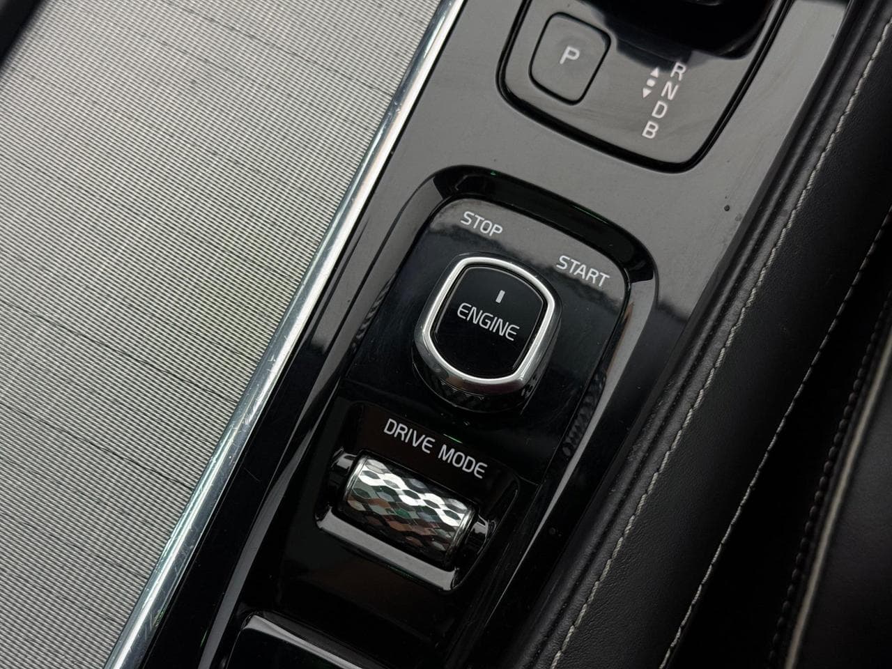 VOLVO XC90 thumbnail Misc Controls