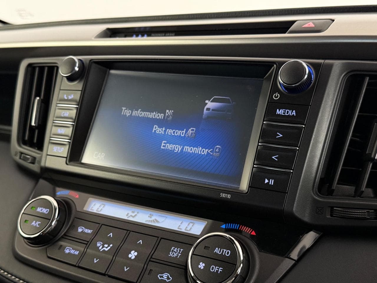 TOYOTA RAV4 thumbnail Infotainment System