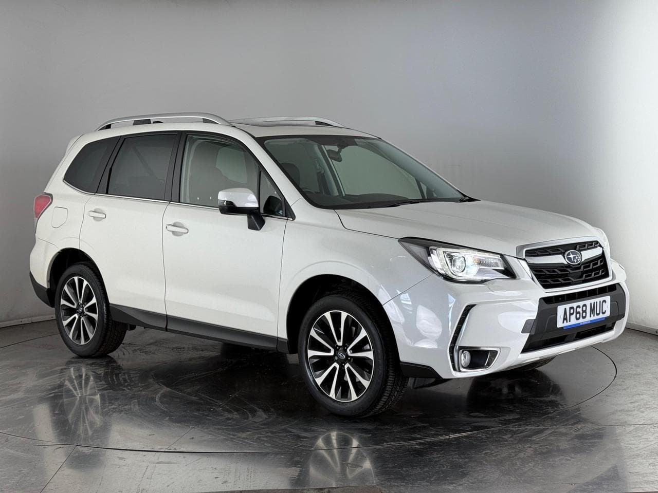 SUBARU Forester - SUBARU Forester 2.0i XT Lineartronic 4WD Euro 6 5dr