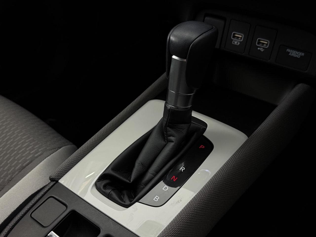 HONDA Jazz thumbnail Interior Front