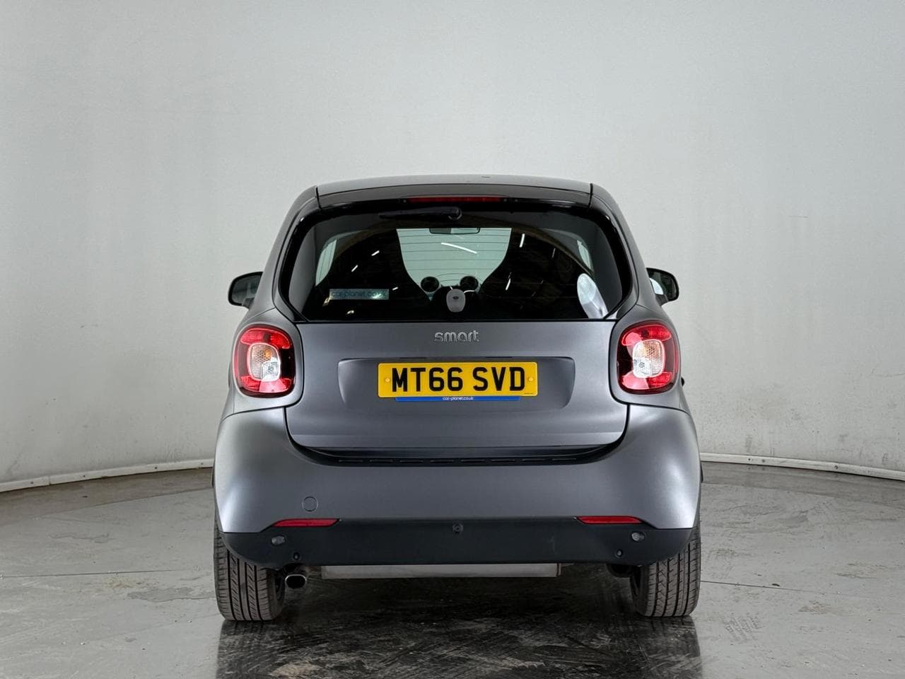 SMART fortwo thumbnail Rear