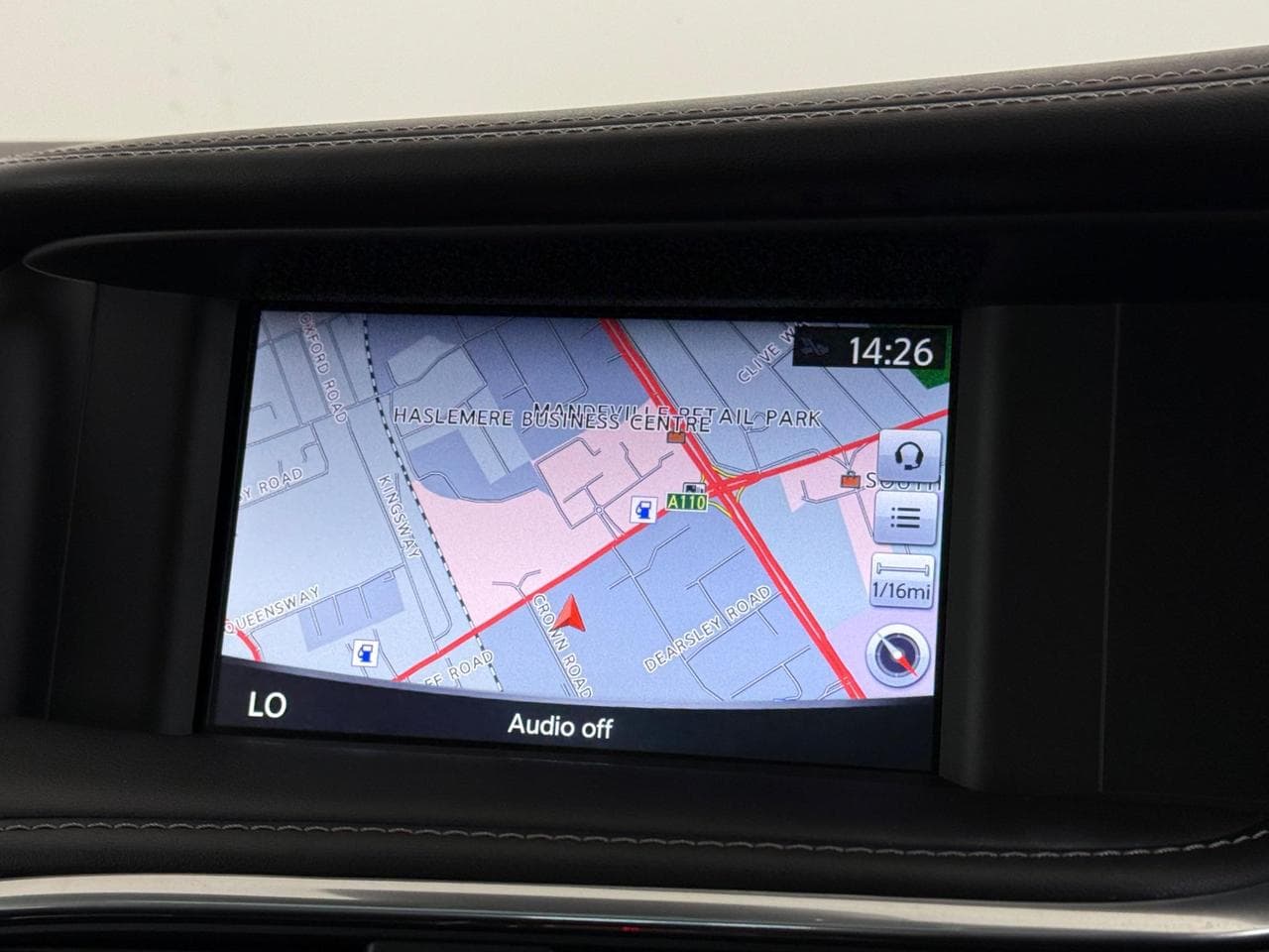 INFINITI Q30 thumbnail Infotainment System