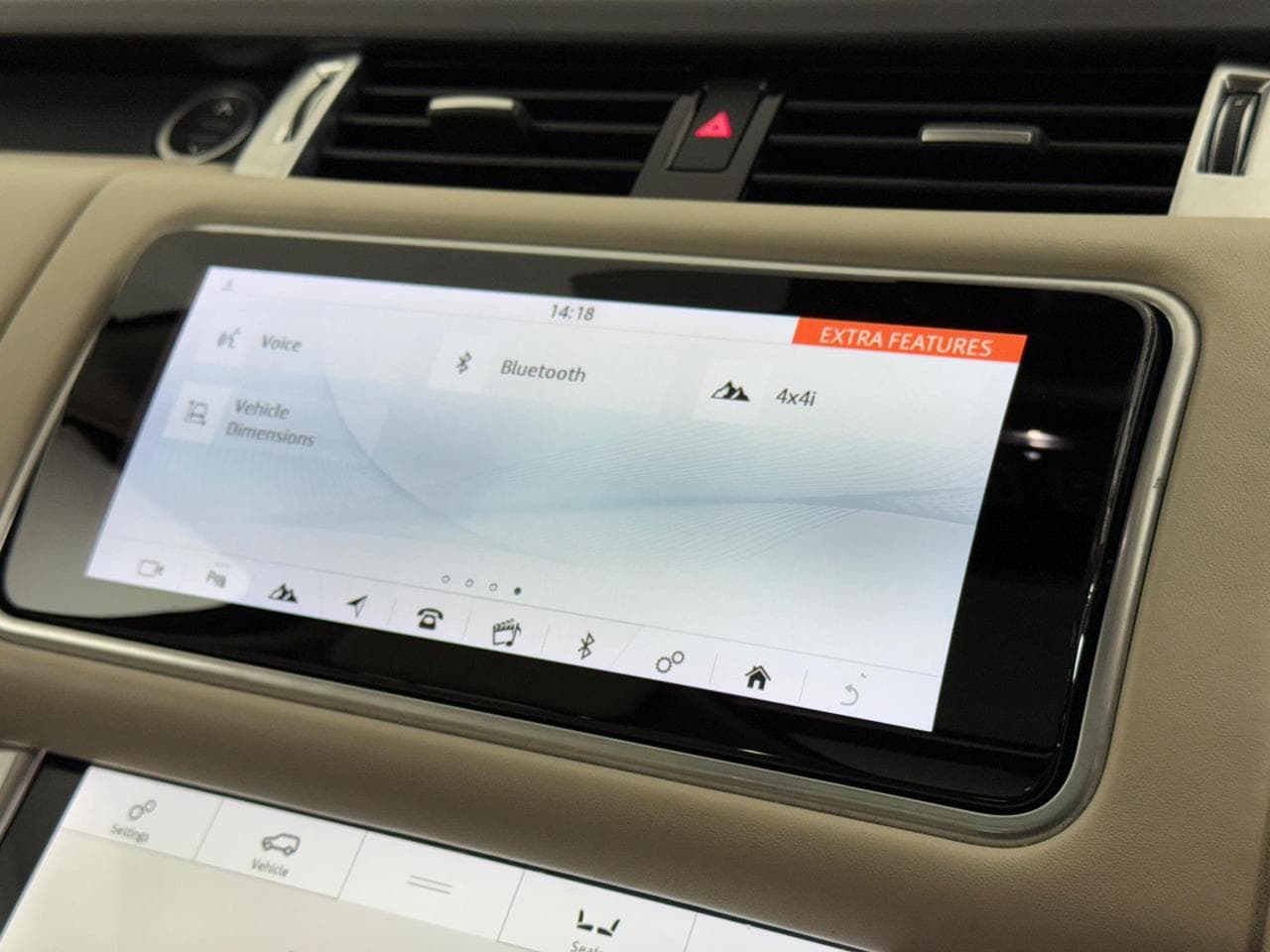 LAND ROVER Range Rover Sport thumbnail Infotainment System