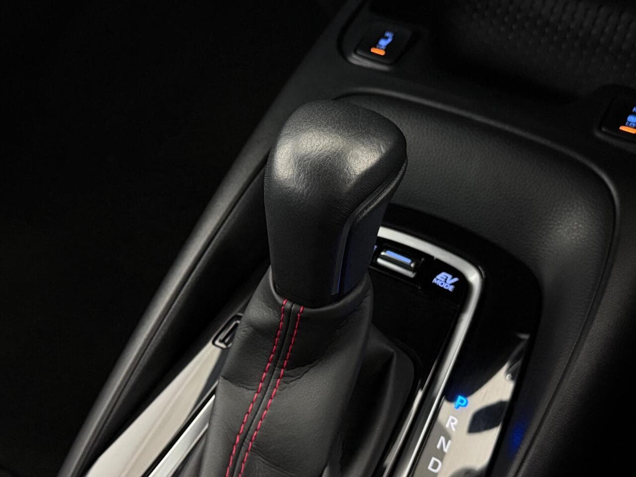 TOYOTA Corolla thumbnail Interior Front