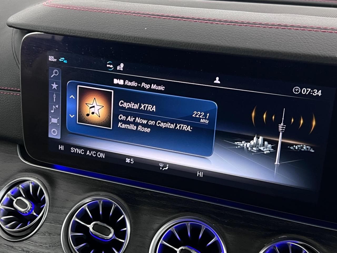 MERCEDES-BENZ E-Class thumbnail Infotainment System