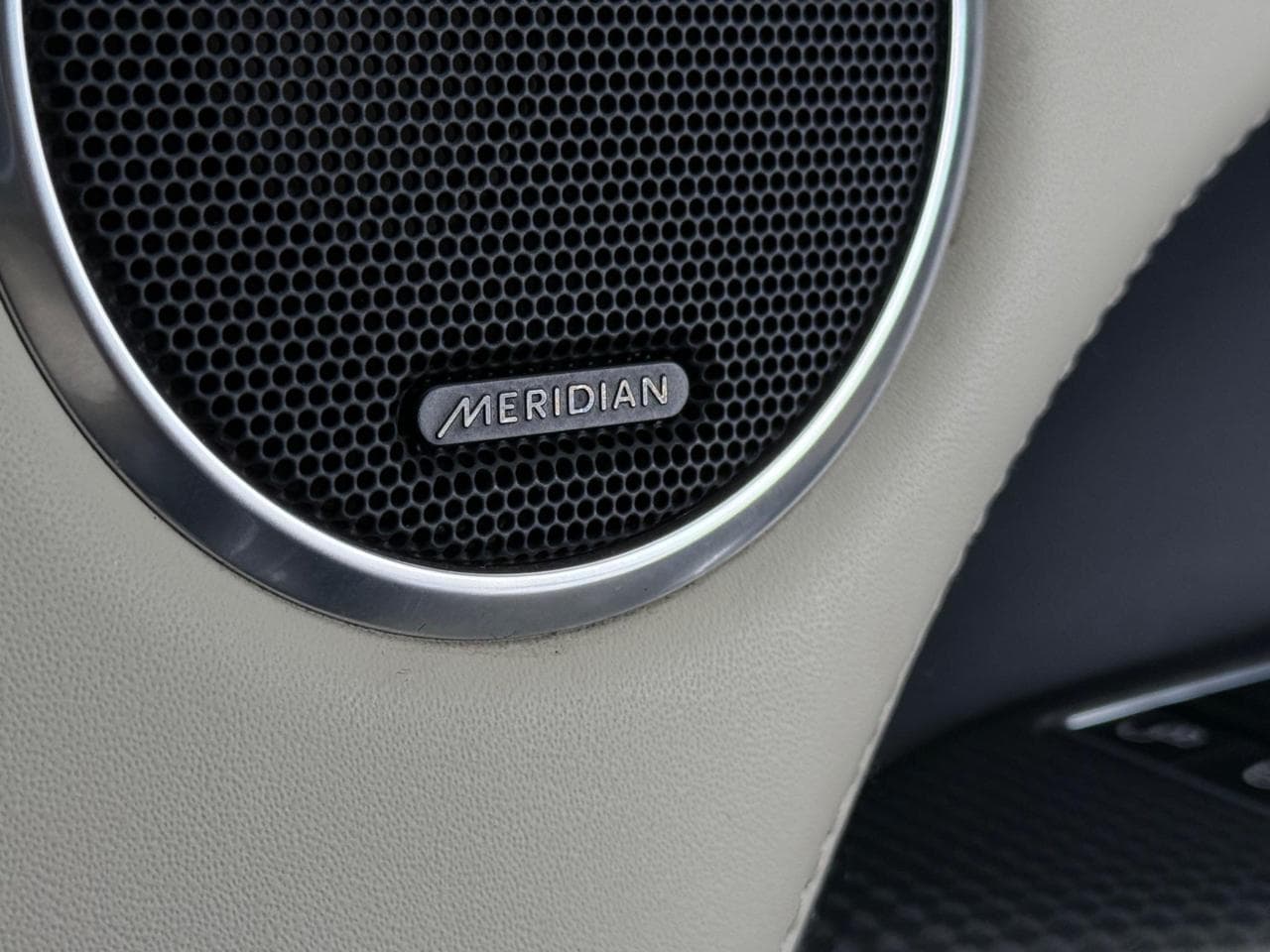 LAND ROVER Range Rover Sport thumbnail Inconclusive