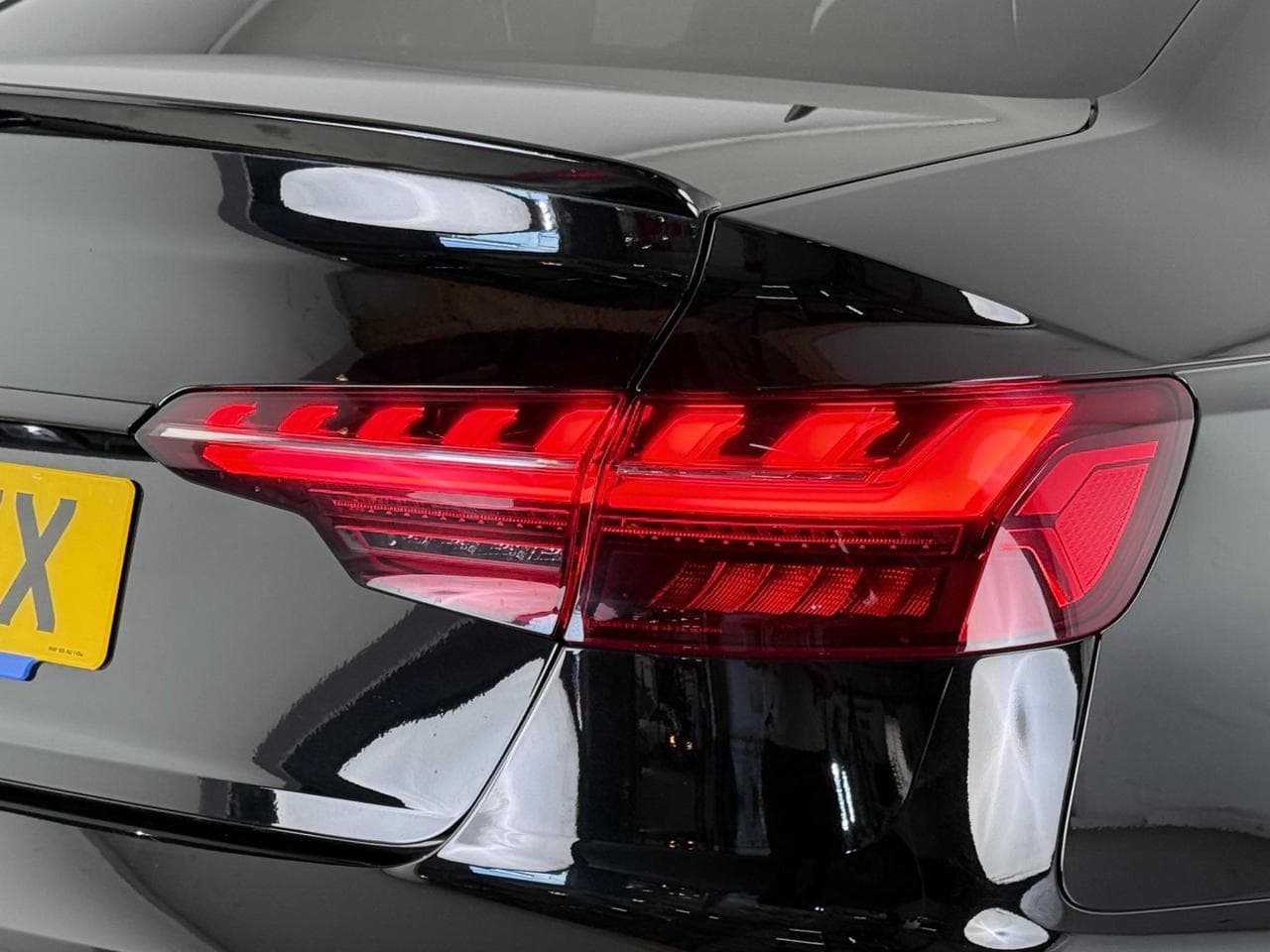 AUDI A4 thumbnail Lights Rear