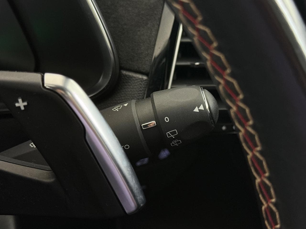 DS 7 Crossback thumbnail Misc Controls
