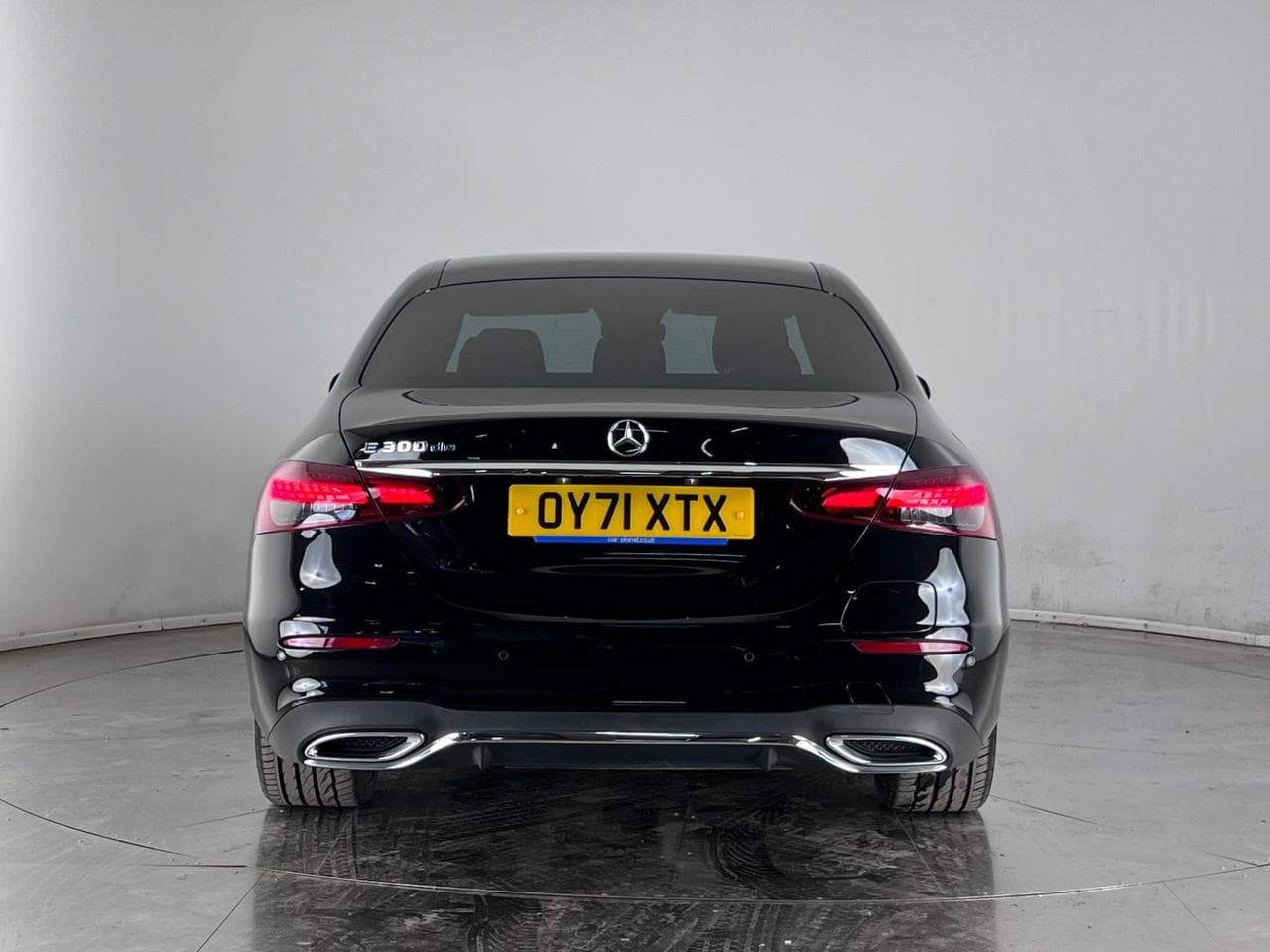 MERCEDES-BENZ E-CLASS thumbnail Rear