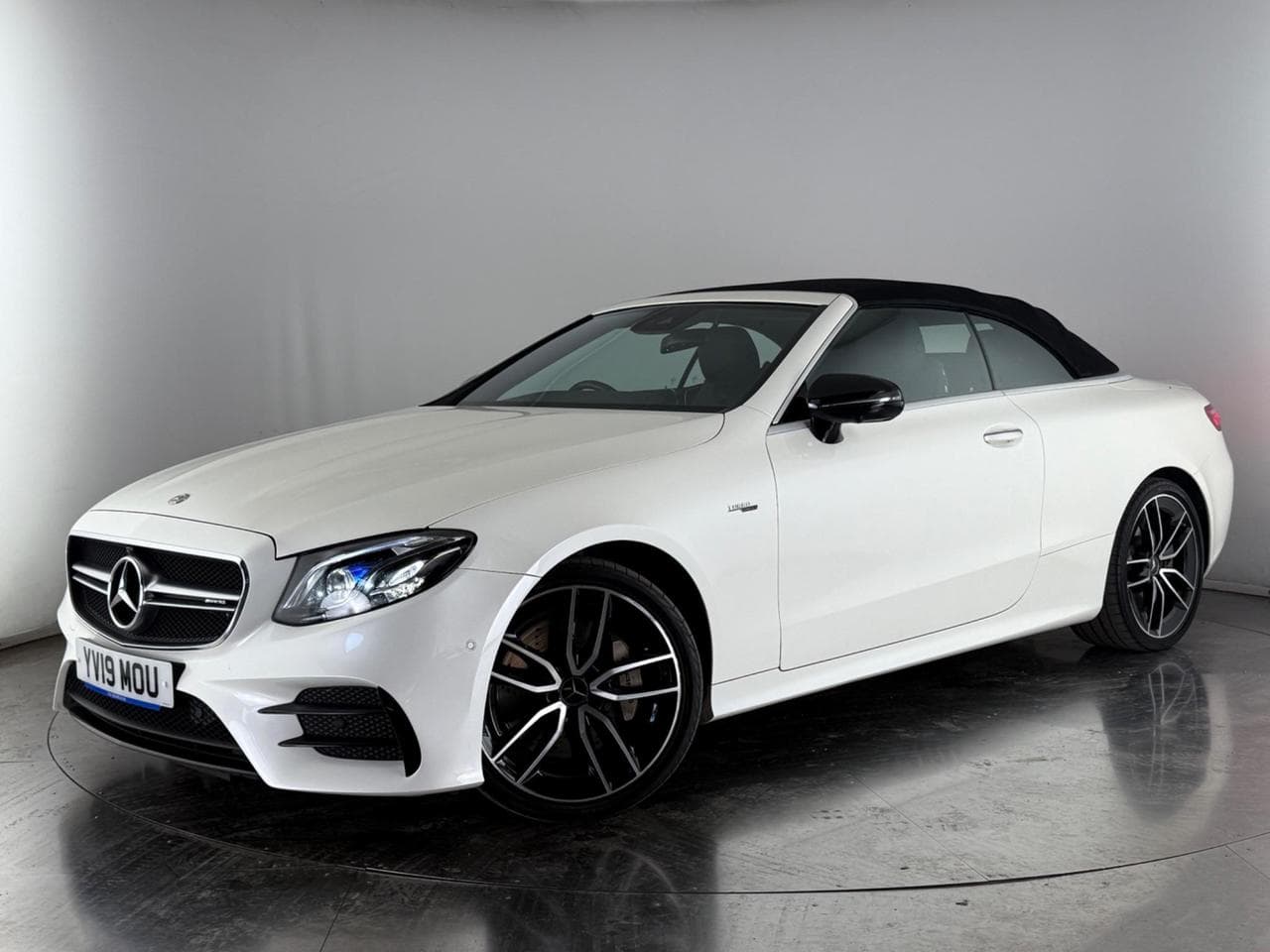 MERCEDES-BENZ E-Class thumbnail Front Left