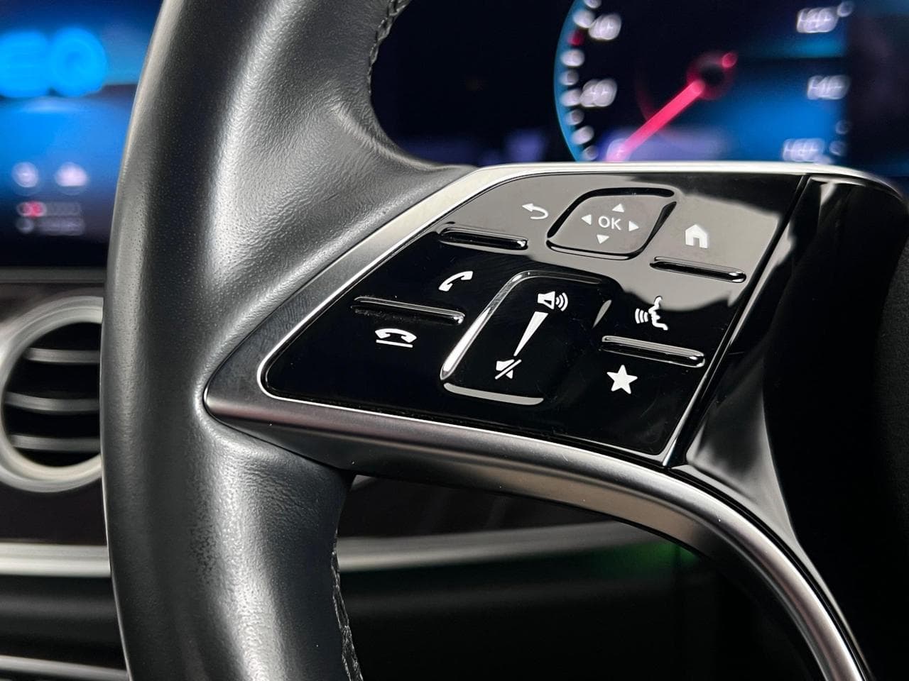 MERCEDES-BENZ E-CLASS thumbnail Misc Controls