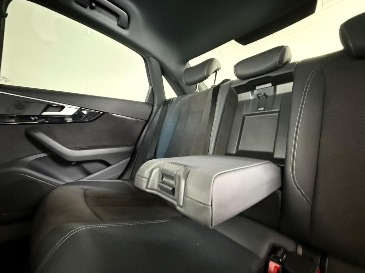 AUDI A4 thumbnail Seat Front Passenger