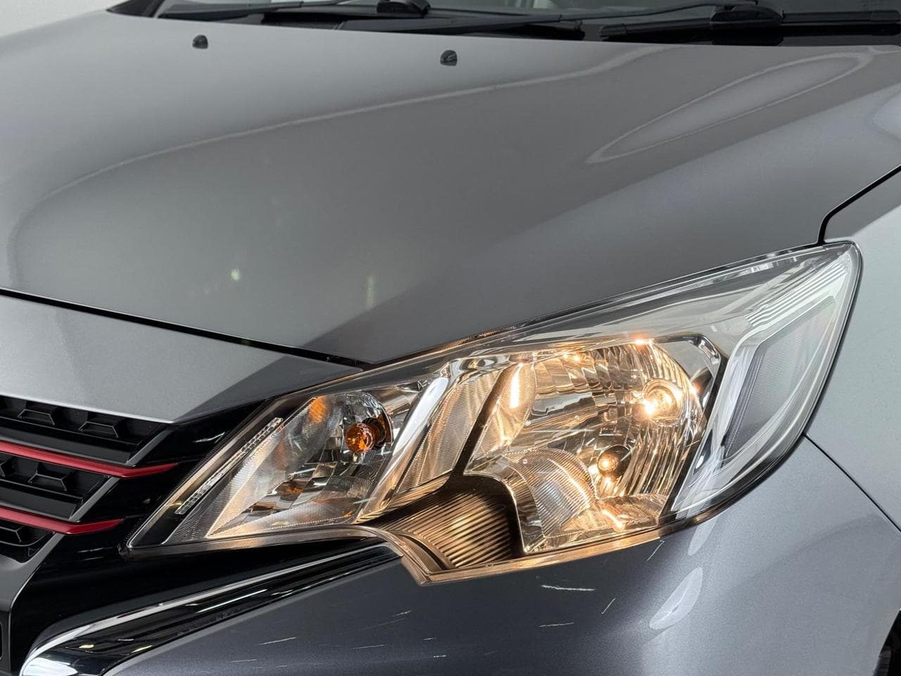 MITSUBISHI Mirage thumbnail Lights Front
