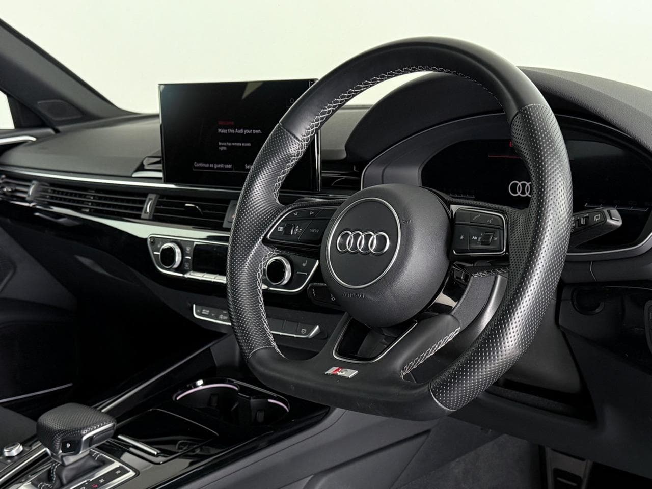 AUDI A4 thumbnail Steering Wheel
