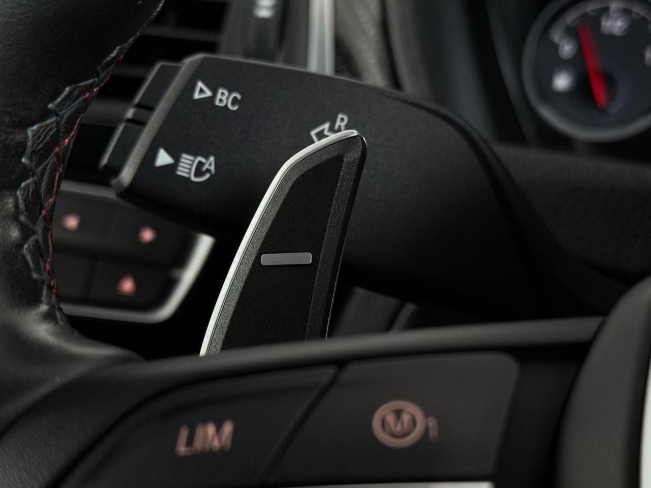 BMW 4 Series thumbnail Misc Controls