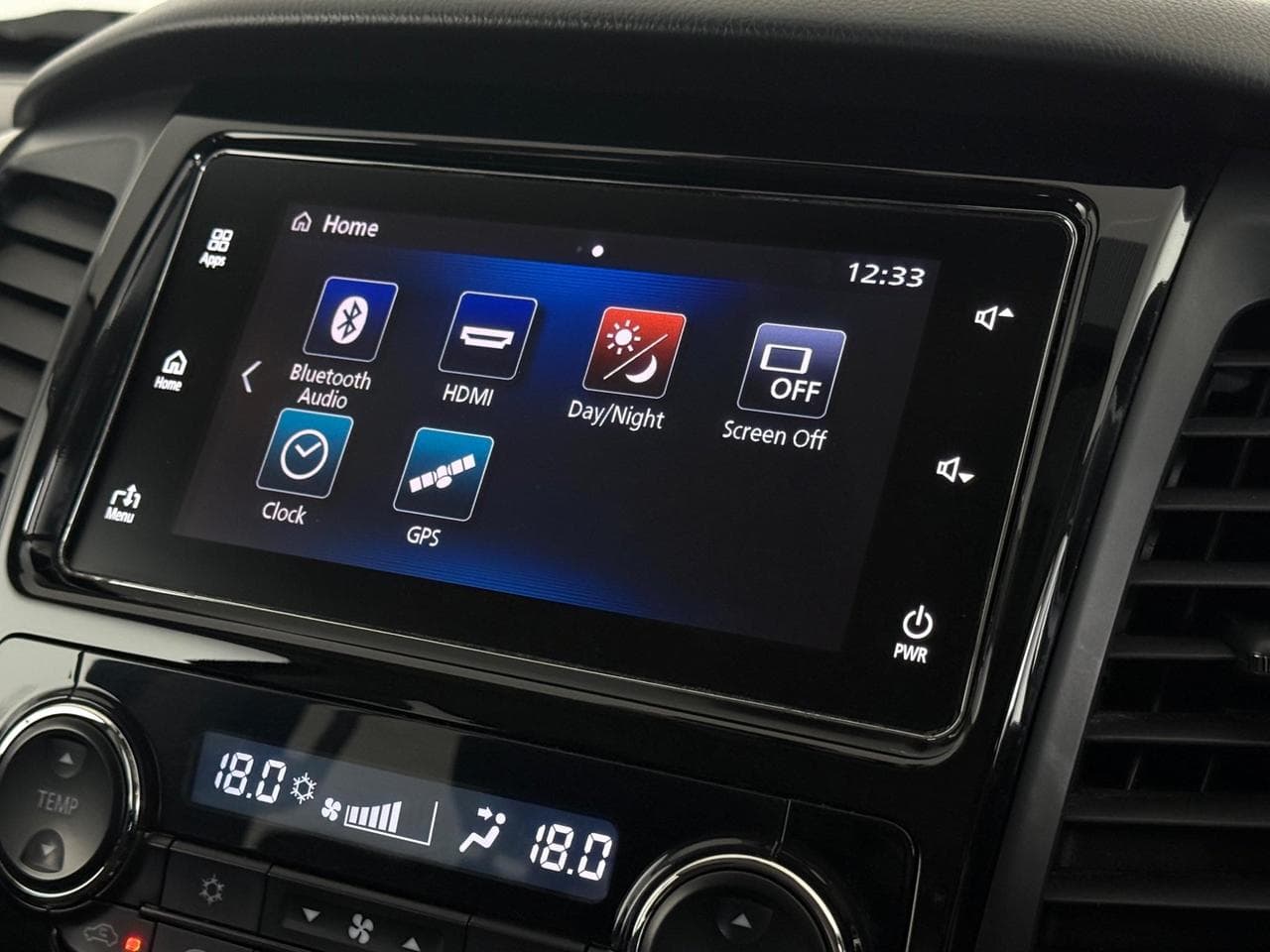 MITSUBISHI Shogun Sport thumbnail Infotainment System