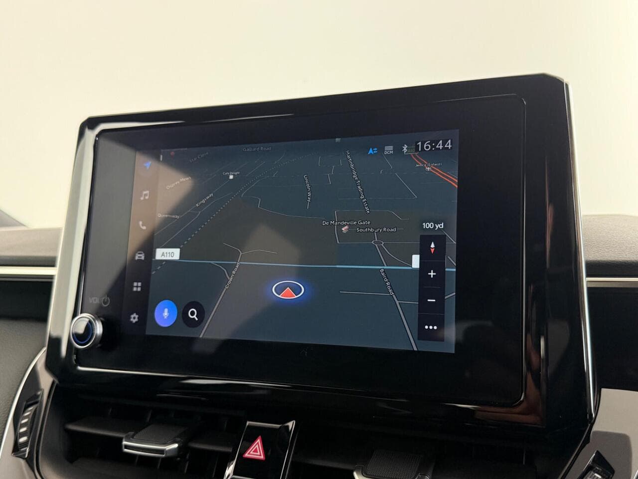 TOYOTA Corolla thumbnail Infotainment System