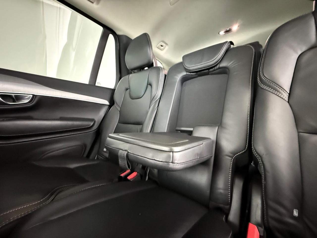 VOLVO XC90 thumbnail Seats Rear