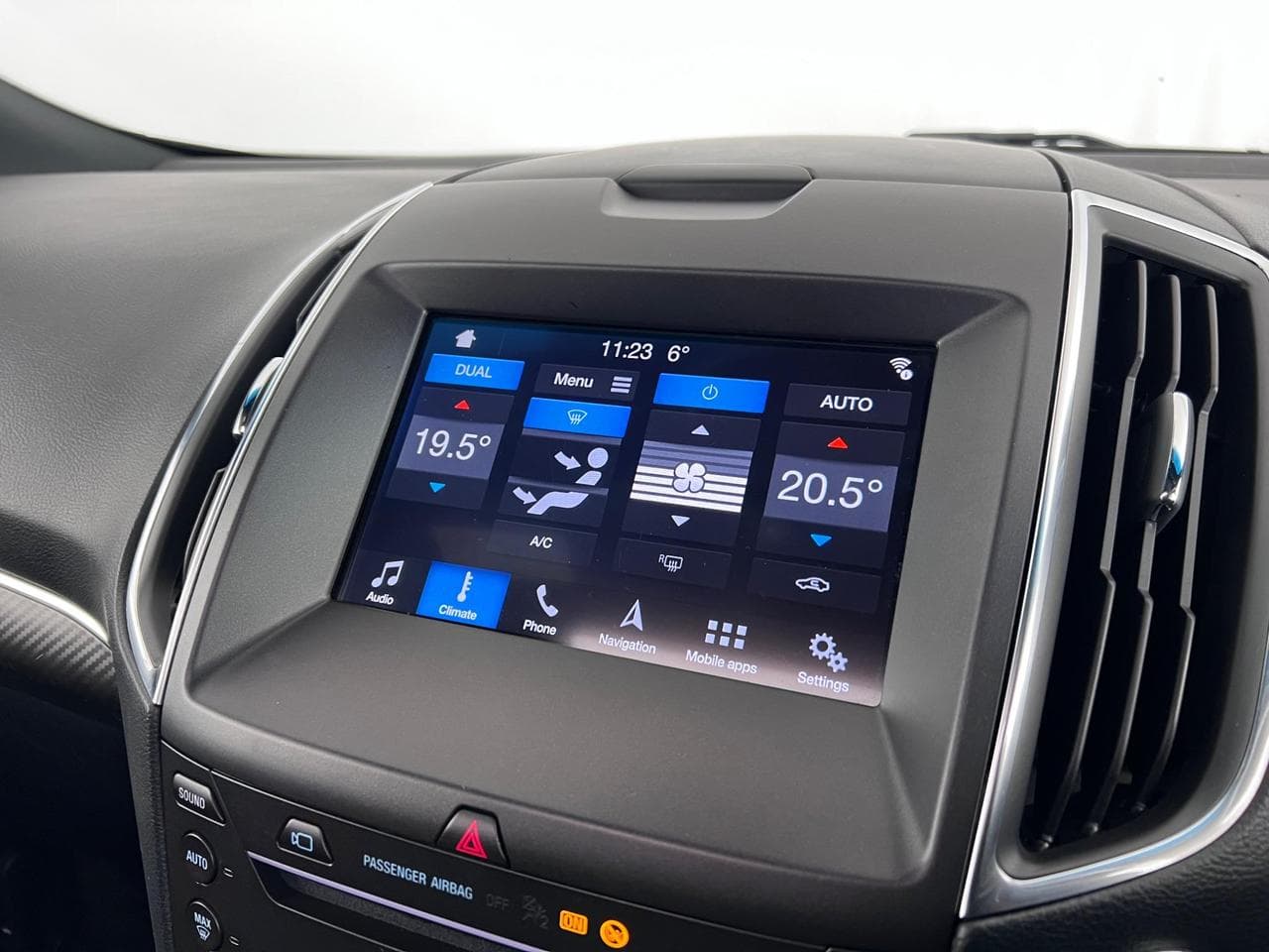 FORD EDGE thumbnail Infotainment System