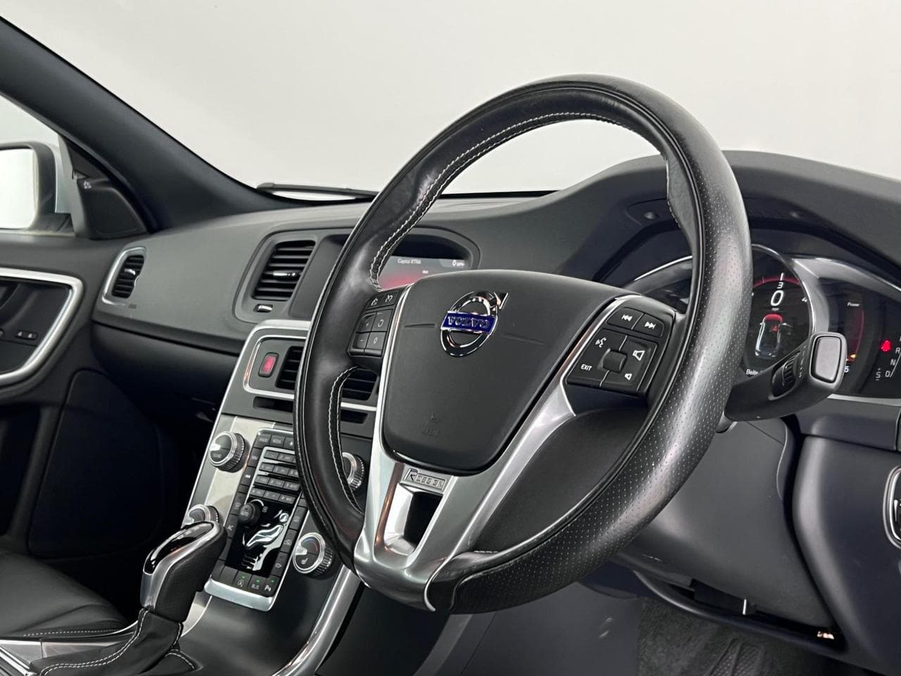VOLVO S60 thumbnail Interior Front
