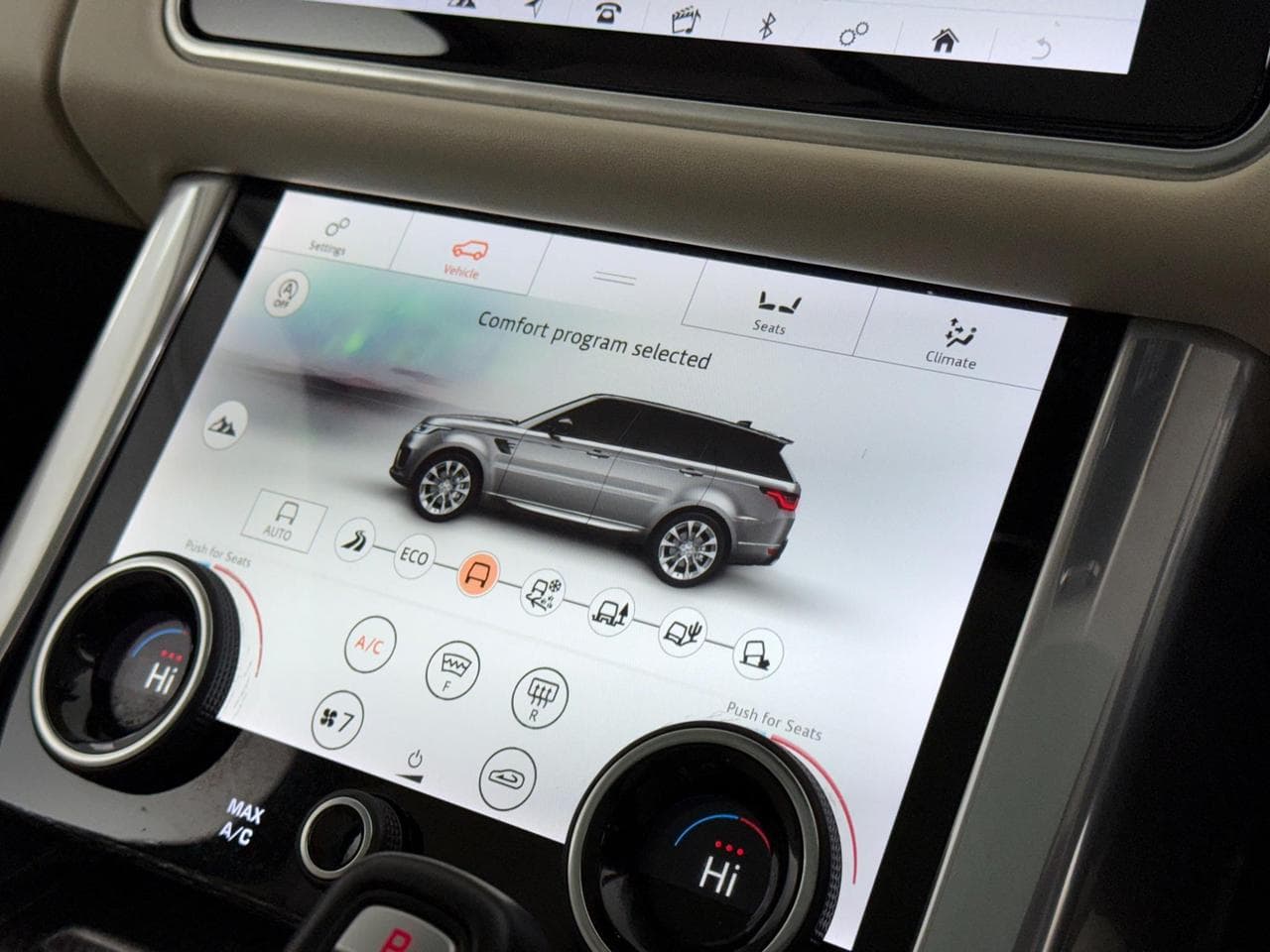LAND ROVER Range Rover Sport thumbnail Infotainment System