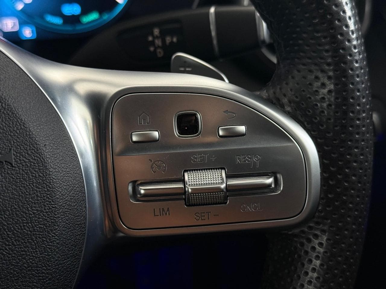 MERCEDES-BENZ C-Class thumbnail Misc Controls