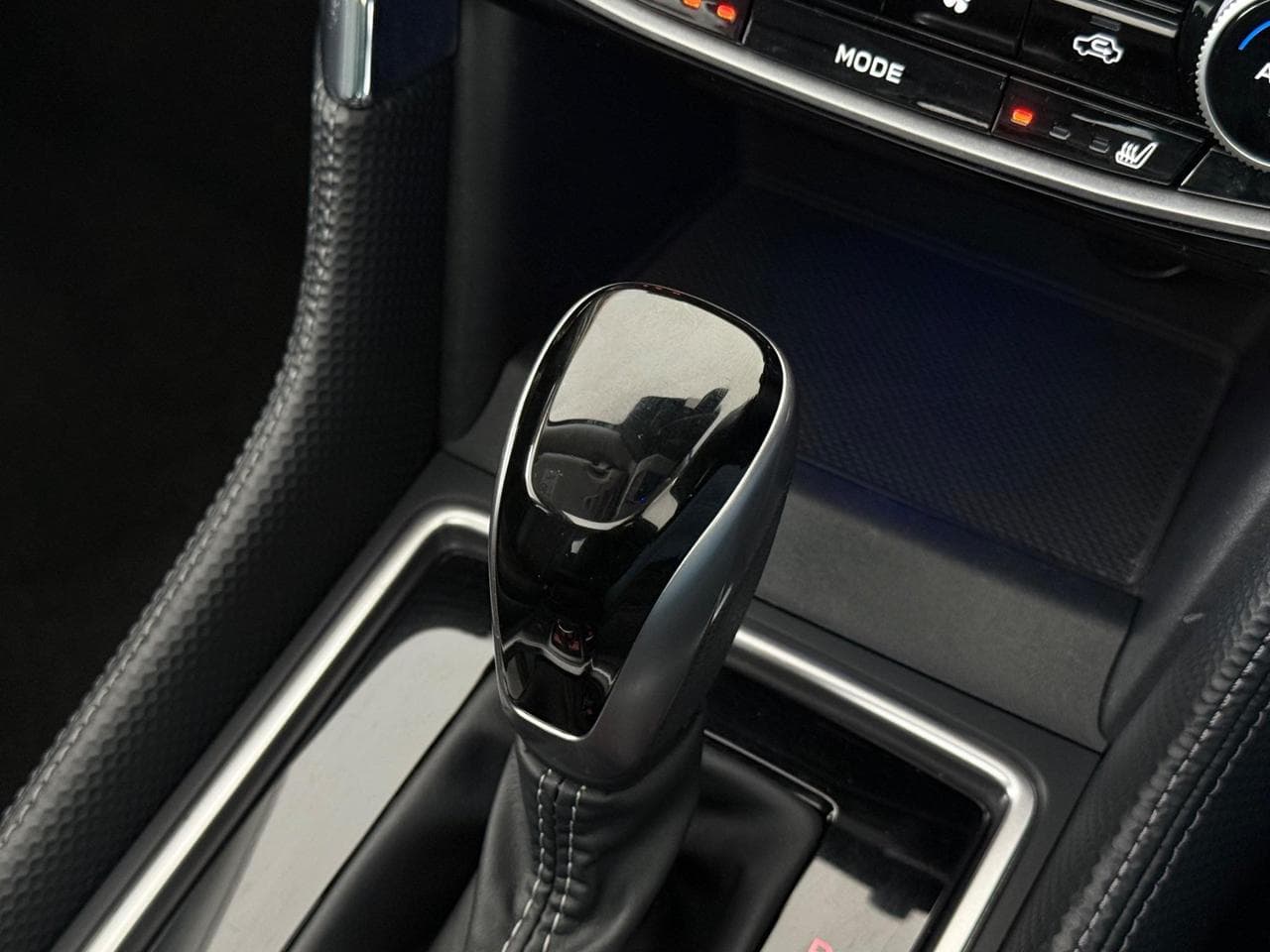 SUBARU Forester thumbnail Interior Front