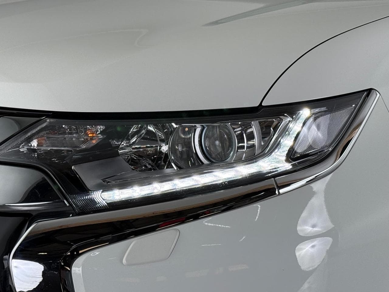 Mitsubishi Outlander thumbnail Inconclusive