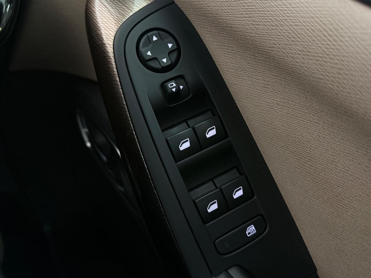 CITROEN C4 Picasso thumbnail Misc Controls