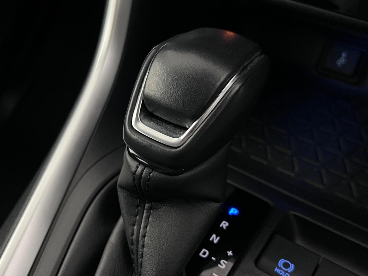 TOYOTA RAV4 thumbnail Interior Front